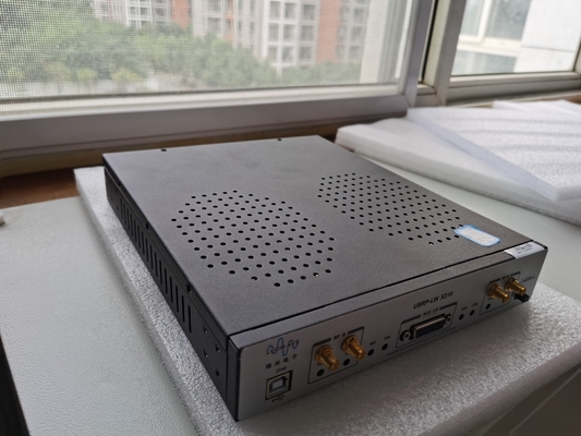 Radio definida software integrada 120MHz escalable del alto rendimiento de la 2950 del SDR USRP